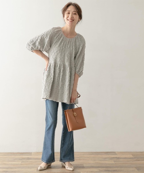 F by ROSSO（エフバイロッソ）の「F by ROSSO　ふくれギャザーカットチュニック（チュニック・レディース・オフホワイト/ライトグレー/ネイビー・FREE）」の20枚目の写真