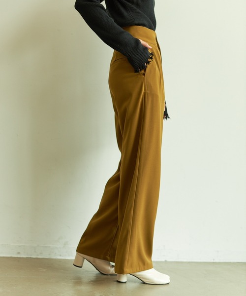 VACANCY（ヴァカンシー）の「SET UP wide pants（スラックス・レディース・グリーン/ブラウン・MEDIUM/SMALL/MEDIUM/TALL）」の4枚目の写真
