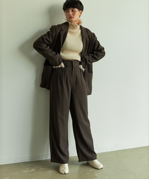 VACANCY（ヴァカンシー）の「SET UP wide pants（スラックス・レディース・グリーン/ブラウン・MEDIUM/SMALL/MEDIUM/TALL）」の19枚目の写真
