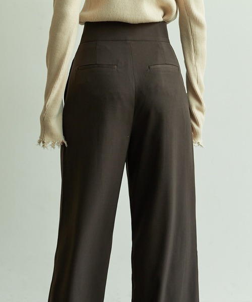 VACANCY（ヴァカンシー）の「SET UP wide pants（スラックス・レディース・グリーン/ブラウン・MEDIUM/SMALL/MEDIUM/TALL）」の5枚目の写真
