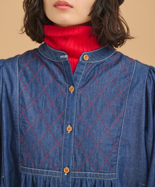 MERLOT(メルロー)の「キルトステッチデニムワンピース(ワンピース・レディース・インディゴブルー/ネイビー・FREE/SMALL)」の21枚目の写真