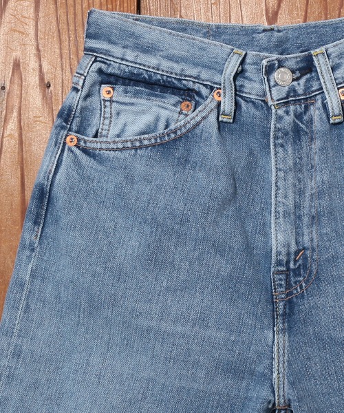 Levi's（リーバイス）の「LEVI'S(R) VINTAGE CLOTHING 1950'S 701 JEANS TEENAGE DOLL（デニムパンツ・レディース・インディゴブルー・28inch/29inch/24inch/25inch/26inch/27inch/23inch/30inch）」の3枚目の写真