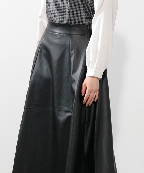 Honeys（ハニーズ）の「合皮フレアスカート（スカート・レディース・ブラック/ベージュ/モカ・S/M/L）」の4枚目の写真