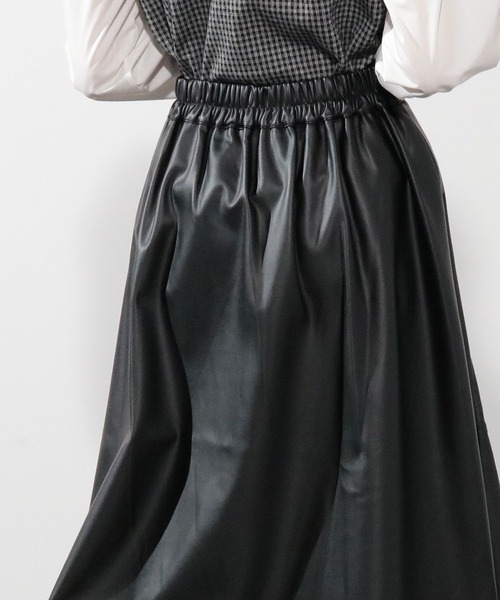 Honeys（ハニーズ）の「合皮フレアスカート（スカート・レディース・ブラック/ベージュ/モカ・S/M/L）」の6枚目の写真