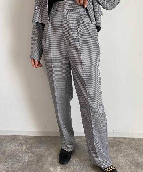 MLI'A(エムリア)の「センタープレスパンツ/千鳥格子あり(その他パンツ・レディース・ブラック/イエロー/グリーン/モカ/バーガンディー/ホワイト系5/ブラウン系9/その他28/ライトグリーン/レンガ/ダークブラウン/ブラウン系その他2・FREE)」の2枚目の写真