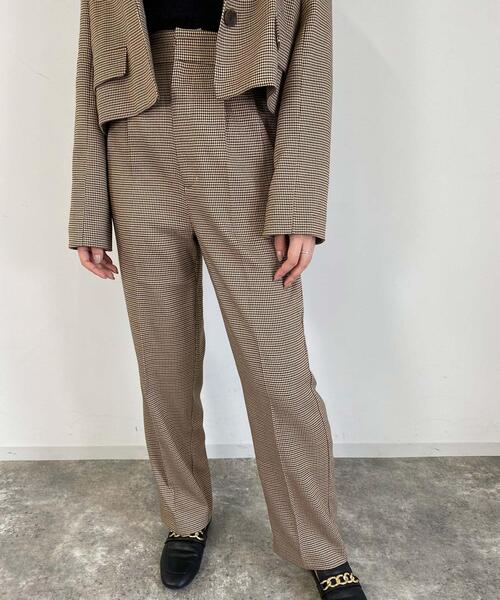 MLI'A(エムリア)の「センタープレスパンツ/千鳥格子あり(その他パンツ・レディース・ブラック/イエロー/グリーン/モカ/バーガンディー/ホワイト系5/ブラウン系9/その他28/ライトグリーン/レンガ/ダークブラウン/ブラウン系その他2・FREE)」の1枚目の写真