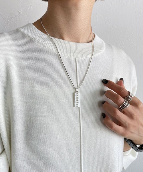 PAGEBOY（ページボーイ）の「チェーンプレートネックレス（ネックレス・レディース・グレイッシュベージュ・FREE）」の4枚目の写真