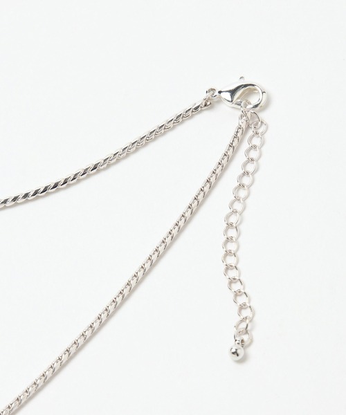 PAGEBOY（ページボーイ）の「チェーンプレートネックレス（ネックレス・レディース・グレイッシュベージュ・FREE）」の5枚目の写真