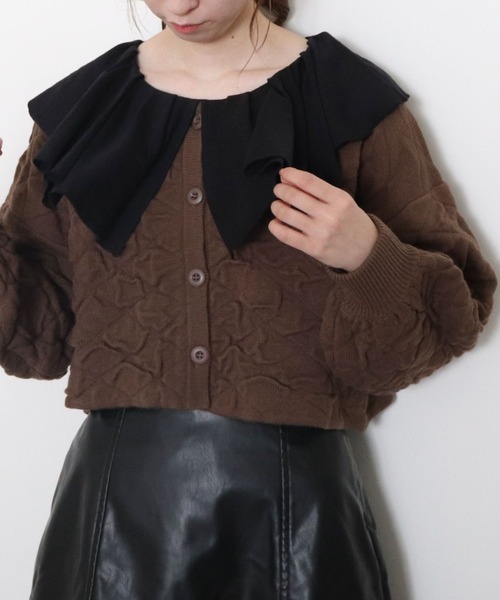 archives(アルシーヴ)の「フリルカラーロンT(Tシャツ/カットソー・レディース・ブラック/ベージュ/オフホワイト・MEDIUM)」の3枚目の写真
