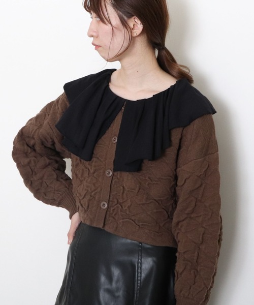 archives(アルシーヴ)の「フリルカラーロンT(Tシャツ/カットソー・レディース・ブラック/ベージュ/オフホワイト・MEDIUM)」の16枚目の写真