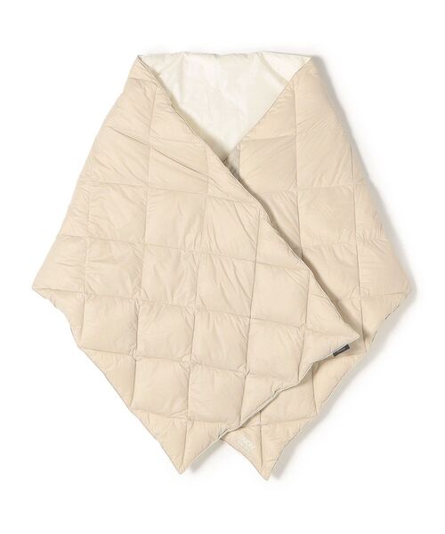 SHIPS(シップス)の「【SHIPS別注】TAION:ダウンポンチョ(マフラー・レディース・ベージュ/ブラック・ONE SIZE)」の1枚目の写真