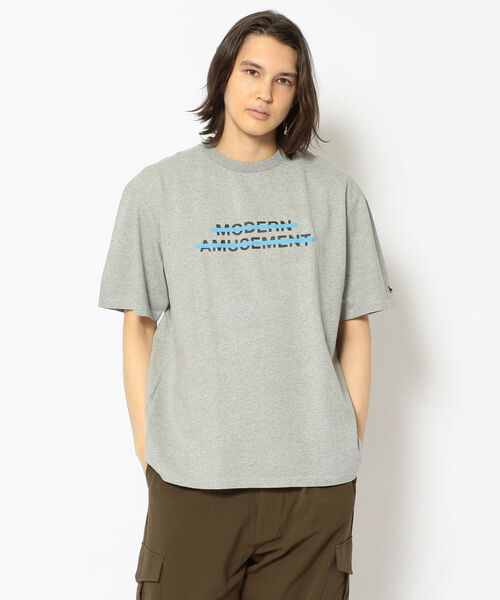 Modern Amusement(モダンアミューズメント)の「ModernAmusement/モダンアミューズメント/LINE LOGO TEE(Tシャツ/カットソー・メンズ・グレー/ブラック/ホワイト・SMALL/LARGE/MEDIUM)」の1枚目の写真