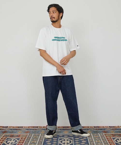 Modern Amusement(モダンアミューズメント)の「ModernAmusement/モダンアミューズメント/LINE LOGO TEE(Tシャツ/カットソー・メンズ・グレー/ブラック/ホワイト・SMALL/LARGE/MEDIUM)」の17枚目の写真