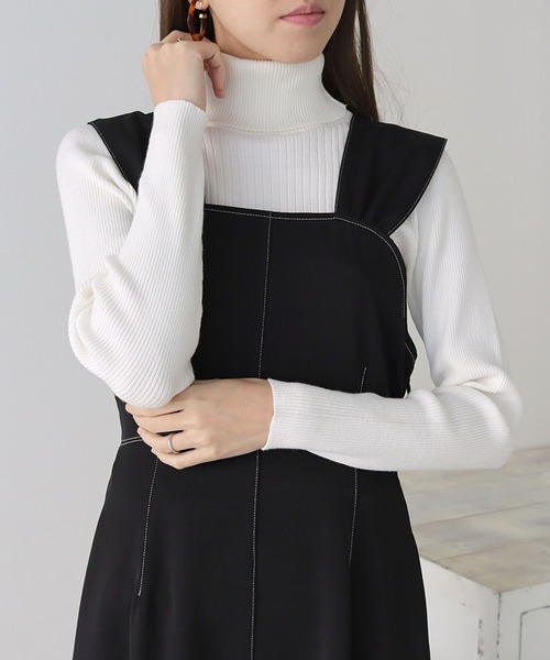 HER CLOSET（ハークローゼット）の「【cheriella】リブ切替タートルネックニット（ニット/セーター・レディース・ブラック/ブラウン/オフホワイト/ブルー/グリーン・M）」の18枚目の写真