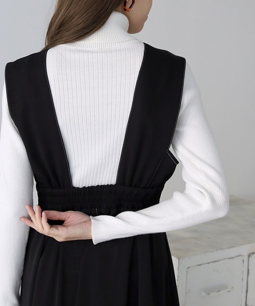 HER CLOSET（ハークローゼット）の「【cheriella】リブ切替タートルネックニット（ニット/セーター・レディース・ブラック/ブラウン/オフホワイト/ブルー/グリーン・M）」の21枚目の写真