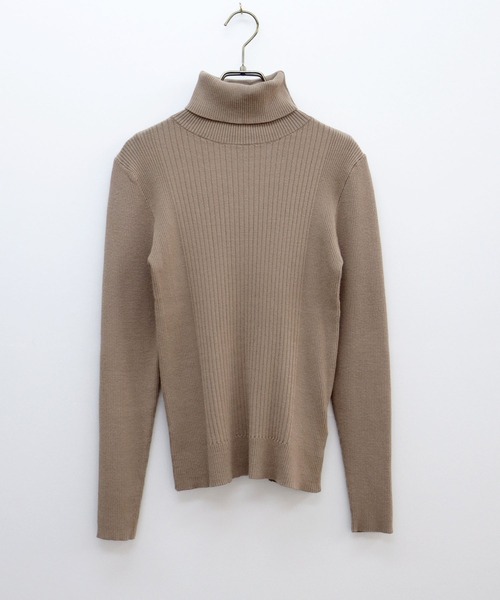 HER CLOSET（ハークローゼット）の「【cheriella】リブ切替タートルネックニット（ニット/セーター・レディース・ブラック/ブラウン/オフホワイト/ブルー/グリーン・M）」の16枚目の写真