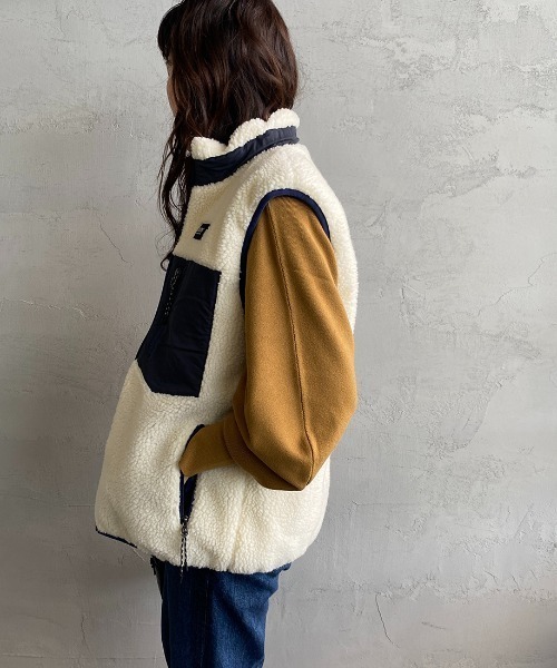 TAION（タイオン）の「【WEB限定】[TAION/タイオン] ダウン×ボアフリース リバーシブルベスト（ダウンベスト・レディース・ライトグレー/ネイビー/ライトブラウン・S/M/L）」の21枚目の写真