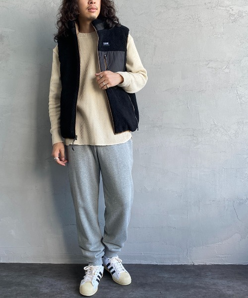 TAION（タイオン）の「【WEB限定】[TAION/タイオン] ダウン×ボアフリース リバーシブルベスト（ダウンベスト・レディース・ライトグレー/ネイビー/ライトブラウン・S/M/L）」の6枚目の写真