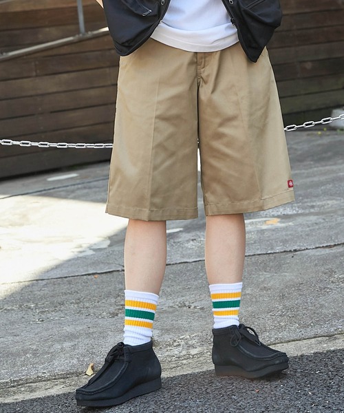 Dickies(ディッキーズ)の「Dickies/ディッキーズ ロゴピスネーム カラーワイドハーフショーツ<セットアップ可能>(チノパンツ・メンズ・ブラック/ネイビー/グリーン/アイボリー系/ベージュ/サックスブルー/アイボリー/ブルー・M/L/XL)」の22枚目の写真