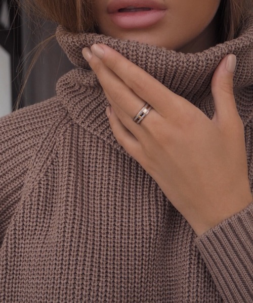 セール】EMALIE RING DESERT SAND（リング）｜Daniel Wellington