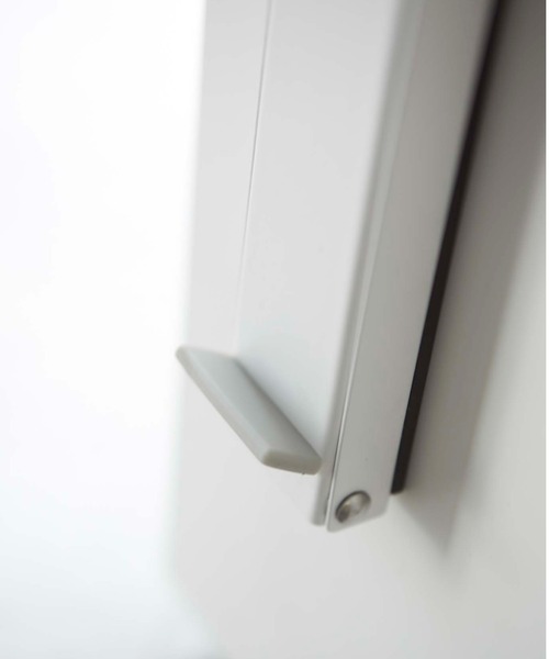 tower（タワー）の「tower マグネット折り畳み ドアストッパー スマート（掃除グッズ・レディース・ホワイト/ブラック・フリー）」の5枚目の写真