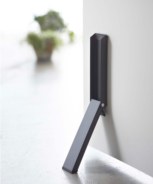 tower（タワー）の「tower マグネット折り畳み ドアストッパー スマート（掃除グッズ・レディース・ホワイト/ブラック・フリー）」の12枚目の写真