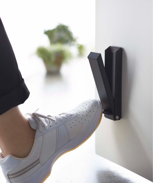 tower（タワー）の「tower マグネット折り畳み ドアストッパー スマート（掃除グッズ・レディース・ホワイト/ブラック・フリー）」の13枚目の写真