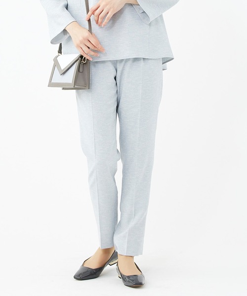 KASHIYAMA（カシヤマ）の「リネンライクポリストレッチ1タックテーパードパンツ（その他パンツ・レディース・サックスブルー/ナチュラル/ホワイト・マルチサイズ）」の3枚目の写真