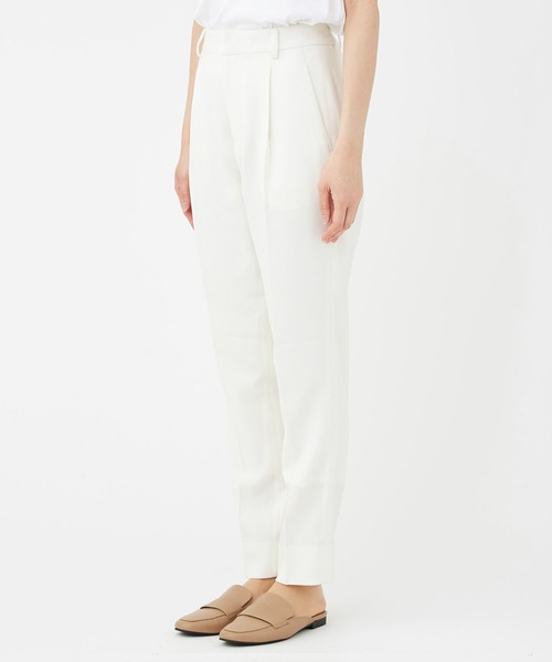 KASHIYAMA（カシヤマ）の「リネンライクポリストレッチ1タックテーパードパンツ（その他パンツ・レディース・サックスブルー/ナチュラル/ホワイト・マルチサイズ）」の13枚目の写真