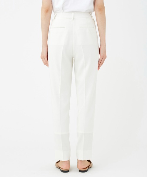 KASHIYAMA（カシヤマ）の「リネンライクポリストレッチ1タックテーパードパンツ（その他パンツ・レディース・サックスブルー/ナチュラル/ホワイト・マルチサイズ）」の15枚目の写真