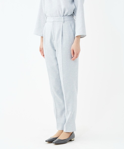 KASHIYAMA（カシヤマ）の「リネンライクポリストレッチ1タックテーパードパンツ（その他パンツ・レディース・サックスブルー/ナチュラル/ホワイト・マルチサイズ）」の8枚目の写真