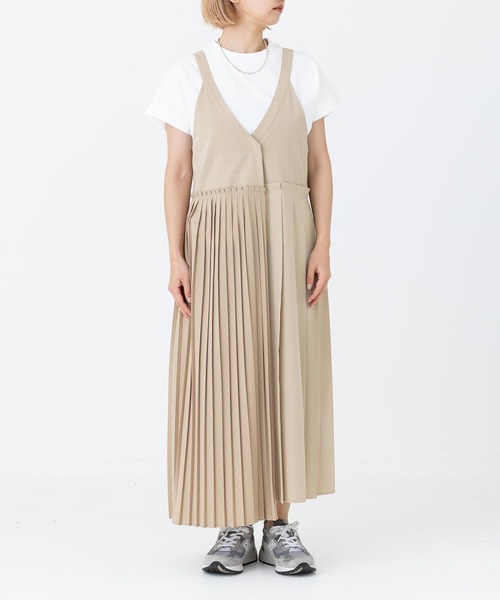 SILAS(サイラス)の「ASYMMETRIC PLEATED JUMPER SKIRT サイラスアシンメトリックプリーツジャンパースカート サロペット(ジャンパースカート・レディース・ブラック/ベージュ・ONE SIZE)」の7枚目の写真