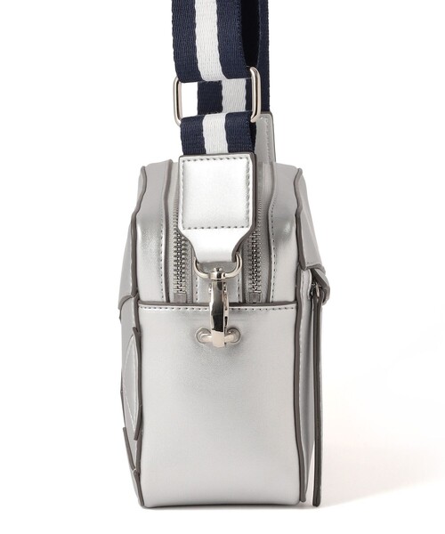 CAST:（キャストコロン）の「スターモチーフボックスポシェット（ショルダーバッグ・レディース・ブラック/ベージュ/オフホワイト/シルバー・FREE）」の9枚目の写真