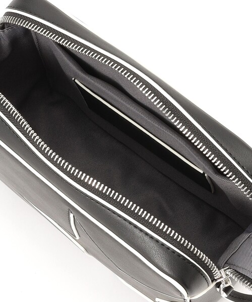 CAST:（キャストコロン）の「スターモチーフボックスポシェット（ショルダーバッグ・レディース・ブラック/ベージュ/オフホワイト/シルバー・FREE）」の13枚目の写真