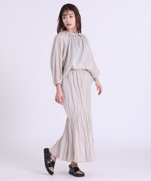 INED CLARO（イネドクラロ）の「ギャザーロングスカート【セットアップ対応】（スカート・レディース・ブラック/サンドグレー・フリー）」の9枚目の写真