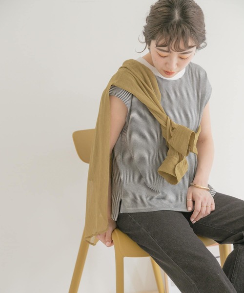 ITEMS URBANRESEARCH（アイテムズ アーバンリサーチ）の「クルーネックボーダーノースリーブTシャツ（Tシャツ/カットソー・レディース・ホワイト系その他/ブラック系その他/グリーン系その他・FREE）」の4枚目の写真