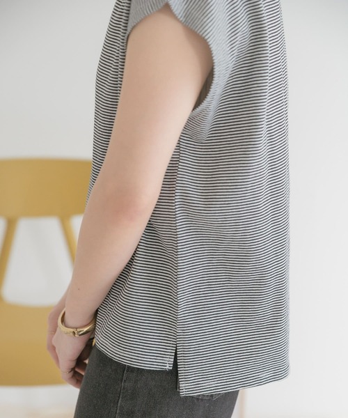 ITEMS URBANRESEARCH（アイテムズ アーバンリサーチ）の「クルーネックボーダーノースリーブTシャツ（Tシャツ/カットソー・レディース・ホワイト系その他/ブラック系その他/グリーン系その他・FREE）」の11枚目の写真