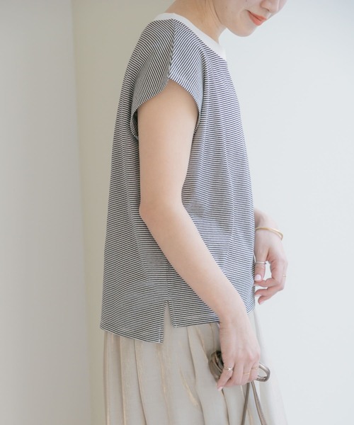 ITEMS URBANRESEARCH（アイテムズ アーバンリサーチ）の「クルーネックボーダーノースリーブTシャツ（Tシャツ/カットソー・レディース・ホワイト系その他/ブラック系その他/グリーン系その他・FREE）」の18枚目の写真