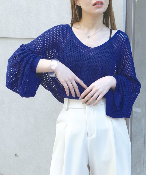 CORNERS(コーナーズ)の「フィッシュネット編みVネックニット(ニット/セーター・レディース・ブラック/オレンジ/ブルー/アイボリー・M)」の14枚目の写真