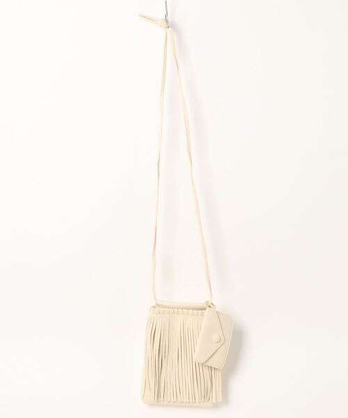 cache cache（カシュ カシュ）の「・cache cache フリンジショルダー（ショルダーバッグ・レディース・ブラック/グレー/レッド/イエロー/アイボリー・FREE）」の10枚目の写真