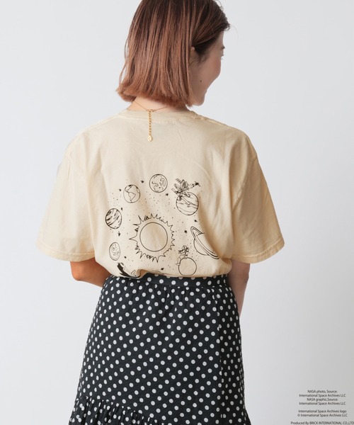 U by SPICK&SPAN(ユーバイスピックアンドスパン)の「【NASA/ナサ】SPACE STATION Tee(Tシャツ/カットソー・レディース・ブラック系その他/ナチュラル・FREE)」の9枚目の写真