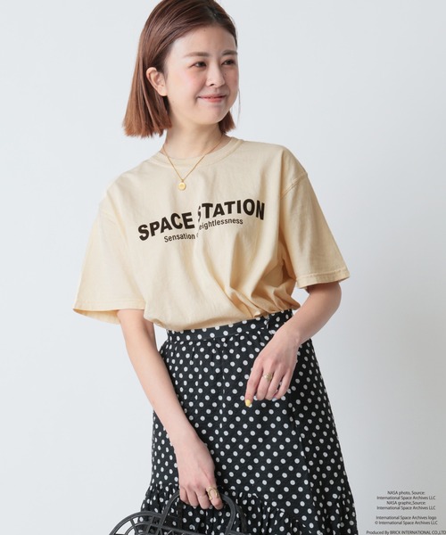U by SPICK&SPAN(ユーバイスピックアンドスパン)の「【NASA/ナサ】SPACE STATION Tee(Tシャツ/カットソー・レディース・ブラック系その他/ナチュラル・FREE)」の14枚目の写真