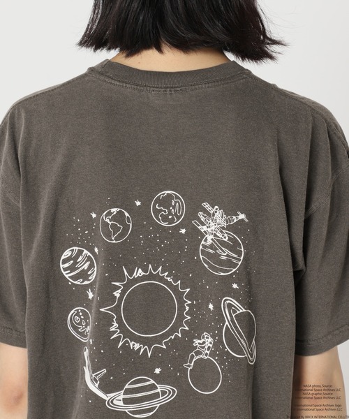 U by SPICK&SPAN(ユーバイスピックアンドスパン)の「【NASA/ナサ】SPACE STATION Tee(Tシャツ/カットソー・レディース・ブラック系その他/ナチュラル・FREE)」の16枚目の写真