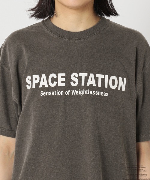 U by SPICK&SPAN(ユーバイスピックアンドスパン)の「【NASA/ナサ】SPACE STATION Tee(Tシャツ/カットソー・レディース・ブラック系その他/ナチュラル・FREE)」の21枚目の写真