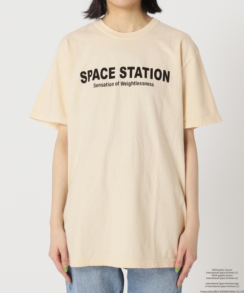 U by SPICK&SPAN(ユーバイスピックアンドスパン)の「【NASA/ナサ】SPACE STATION Tee(Tシャツ/カットソー・レディース・ブラック系その他/ナチュラル・FREE)」の17枚目の写真