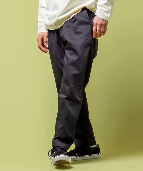 B.C STOCK(ベーセーストック)の「TWILL BALLOON PANTS(その他パンツ・メンズ・ホワイト/ブラック/ブルー系その他/オレンジ系その他・MEDIUM/LARGE/SMALL)」の1枚目の写真