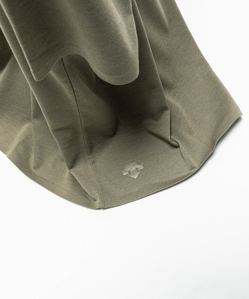 DESCENTE PAUSE（デサントポーズ）の「【DESCENTE PAUSE】別注 ゼロシーム ハーフスリーブTシャツ（Tシャツ/カットソー・メンズ・ブラック/ベージュ/ネイビー/ブルー・MEDIUM/LARGE/X-LARGE）」の14枚目の写真