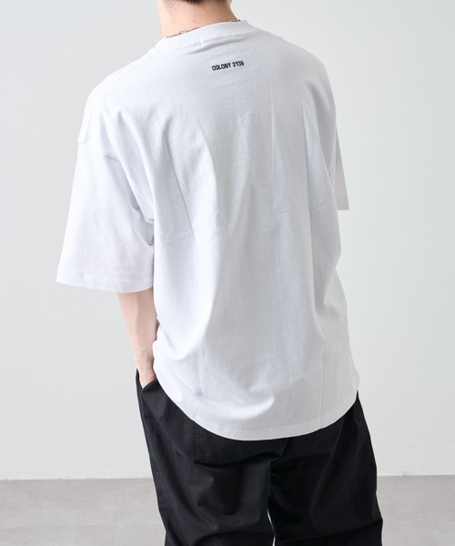 COLONY 2139（コロニートゥーワンスリーナイン）の「前後刺繍BIGシルエットTシャツ / 両面刺繍ルーズシルエットTee（Tシャツ/カットソー・メンズ・ホワイト/ブラック/グレイッシュベージュ・MEDIUM/LARGE）」の15枚目の写真