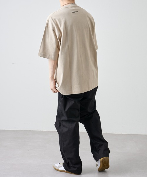 COLONY 2139（コロニートゥーワンスリーナイン）の「前後刺繍BIGシルエットTシャツ / 両面刺繍ルーズシルエットTee（Tシャツ/カットソー・メンズ・ホワイト/ブラック/グレイッシュベージュ・MEDIUM/LARGE）」の18枚目の写真