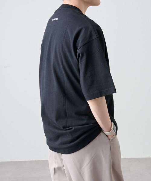 COLONY 2139（コロニートゥーワンスリーナイン）の「前後刺繍BIGシルエットTシャツ / 両面刺繍ルーズシルエットTee（Tシャツ/カットソー・メンズ・ホワイト/ブラック/グレイッシュベージュ・MEDIUM/LARGE）」の17枚目の写真